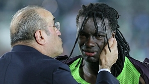 Bafetimbi Gomis gözyaşlarını tutamadı
