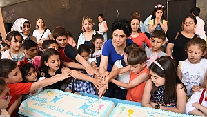 Bornova'da doğum günü kardeşliği