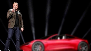 Elon Musk duyurdu: Tesla'nın 78 bin dolarlık lüks modeli geliyor