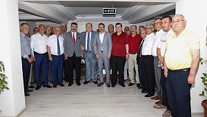 AK Partili Kaya'ya esnaf desteği