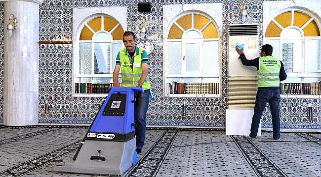 Buca'da camiler pırıl pırıl