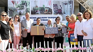 Buca’nın balkonları rengarenk