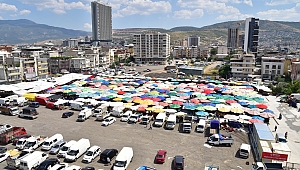 Yeşilovalılar Pazar alışverişini sokakta yapmaktan kurtuldu