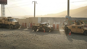 Afganistan'da Taliban'dan askeri üsse saldırı: 38 ölü