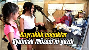Bayraklılı çocuklar Ümran Baradan Oyuncak Müzesi’ni gezdi