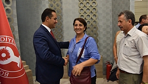 Bornova Belediye Başkanı Olgun Atila, çalışanlarla bayramlaştı