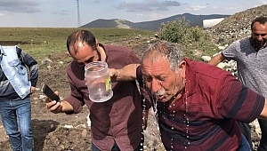 Çocuklar buldu, köylüler kutlama yaptı! .