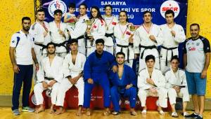 İzmir Judo Takımı Şampiyon Oldu