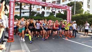 9 Eylül Yarı Maratonuna 1750 atlet katıldı