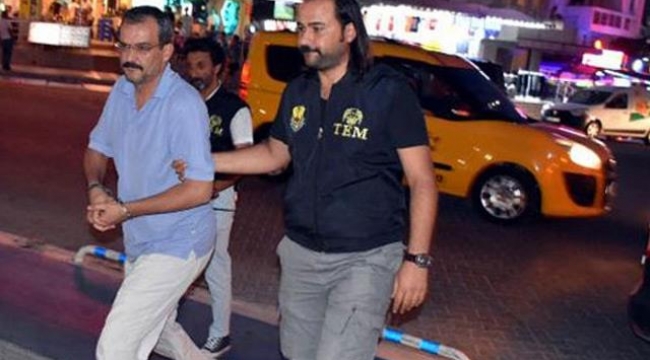 FETÖ üyesi Çetin iki bavulla son anda yakalandı
