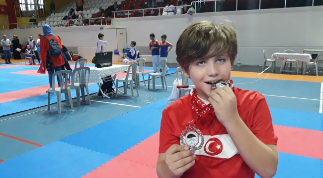 FOÇALI KAAN YÜKSEL İSTANBUL’DAN İKİ GÜMÜŞ'LE DÖNDÜ