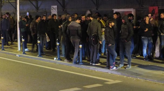 8 gün kala uzun kuyruklar oluştu
