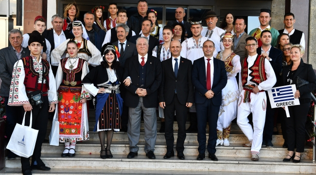 Balkan Heyeti 'İyi ki İzmir'deyiz' dedi!