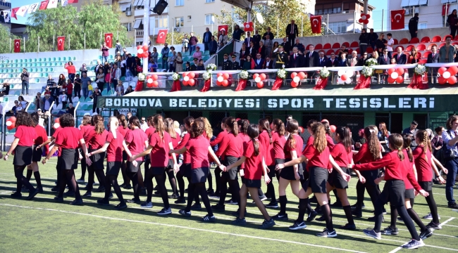 Bornova’da muhteşem 29 Ekim tablosu