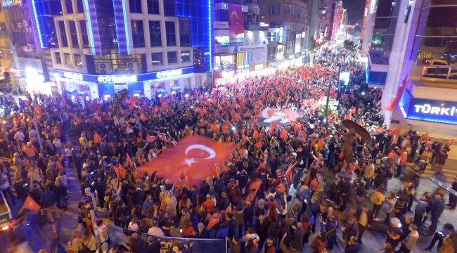 Karşıyaka’da Cumhuriyet şöleni
