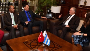 Küba Büyükelçisi İzmir'e