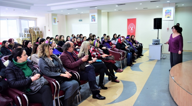 Bornova’da, kadınların karar alma sürecine katılımı tartışıldı