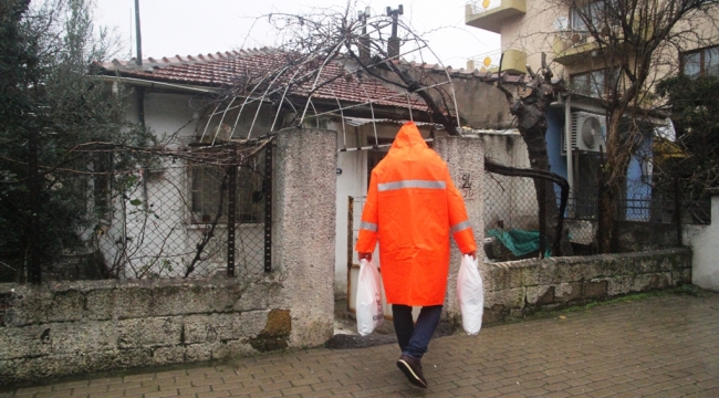 Yağmurun vurduğu Mersinli’ye yardım eli