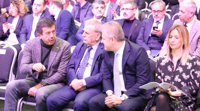 Zeybekci Gelinlik Fuarı’nda