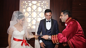 Başkan Kayalar ilk nikahını kıydı