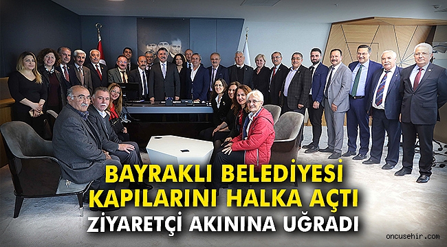 Bayraklı Belediyesi kapılarını halka açtı, ziyaretçi akınına uğradı
