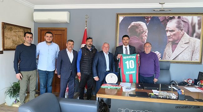 Foça Belediyespor Kulübü’nden Başkan Gürbüz’e ziyaret
