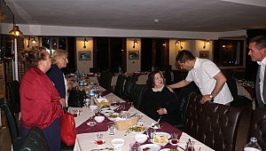 Başkan Ömer Günel Şehit Annelerinin Anneler Gününü Kutladı