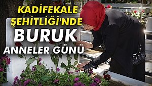Kadifekale Şehitliği'nde buruk Anneler Günü
