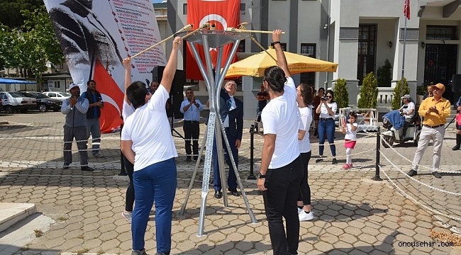 Ödemiş’te gençlik meşalesi yandı