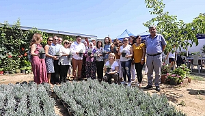 Buca’nın köylerine kadın eli değdi