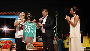 Tugay’dan Müjdat Gezen’e ‘60. yıl’ teşekkürü