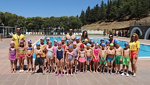 Tire Belediyesi Yarı Olimpik yüzme havuzu açıldı