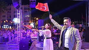 Dikili’de Kurtuluş Coşkusu