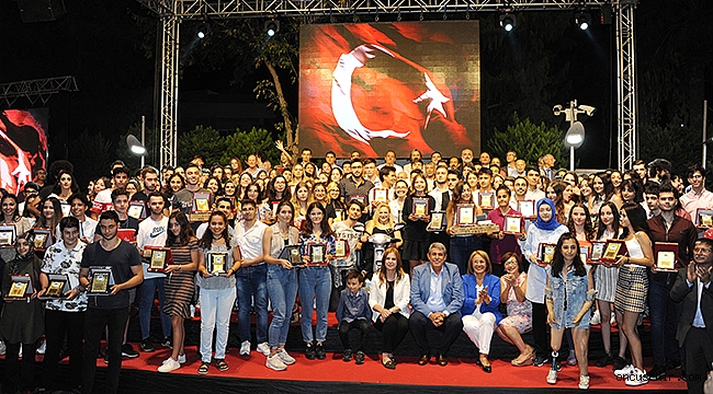 Eğitime en güzel teşvik Balçova'da