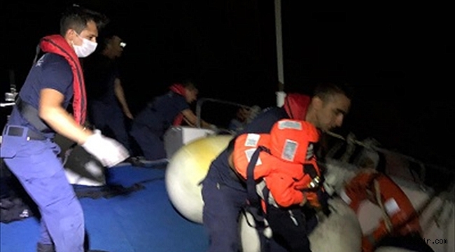 İzmir'de 30 düzensiz göçmen yakalandı