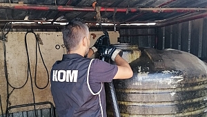 İzmir'de akaryakıt kaçakçılığı operasyonu
