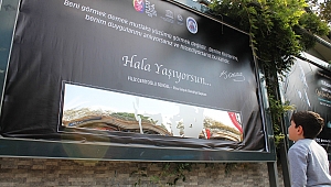 Aynaya bakınca Atatürk ile göz göze geldiler