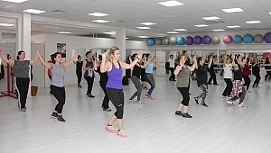 Bayraklı'da 5 bin kişiye spor kursu