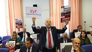 CHP'li Beko: Saray giderleri bir dakikada 2.020 TL, bir işçi bir ay çalışıyor yine 2.020 TL!