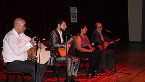 Görme engelliler İzmir'de müzik festivalinde buluştu