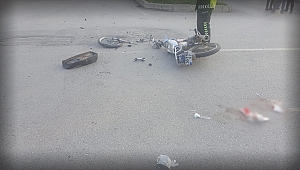 İzmir'de kamyonla motosiklet çarpıştı: 1 ölü, 1 yaralı