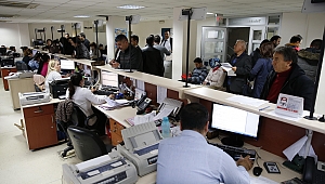 Konak’ta vezneler hafta sonu da açık