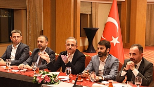 Sürekli'den Soyer'e çağırı: Genel politikayı bırak İzmir'e bak!