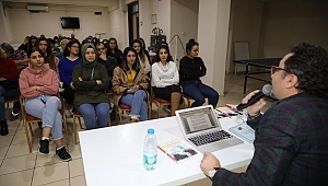 Bayraklı’da gençler yazarlarla buluşuyor