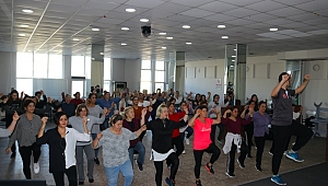 Çeşme’nin kadın efeleri sahnede