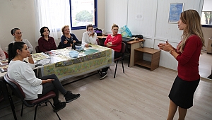Gaziemirli kadınlar haklarını öğreniyor