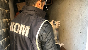 İzmir'de 185 şişe sahte içki ele geçirildi