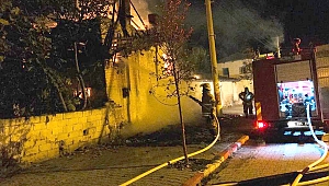 İzmir'de ev yangınında acı olay! İçeride alzaymır hastası yaşlı kadının...