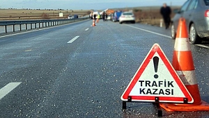 İzmir'de iki otomobil çarpıştı: 1 ölü, 1 yaralı