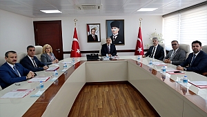 Kadına yönelik şiddetle mücadele için İzmir Valiliği'nde yol haritası çizildi